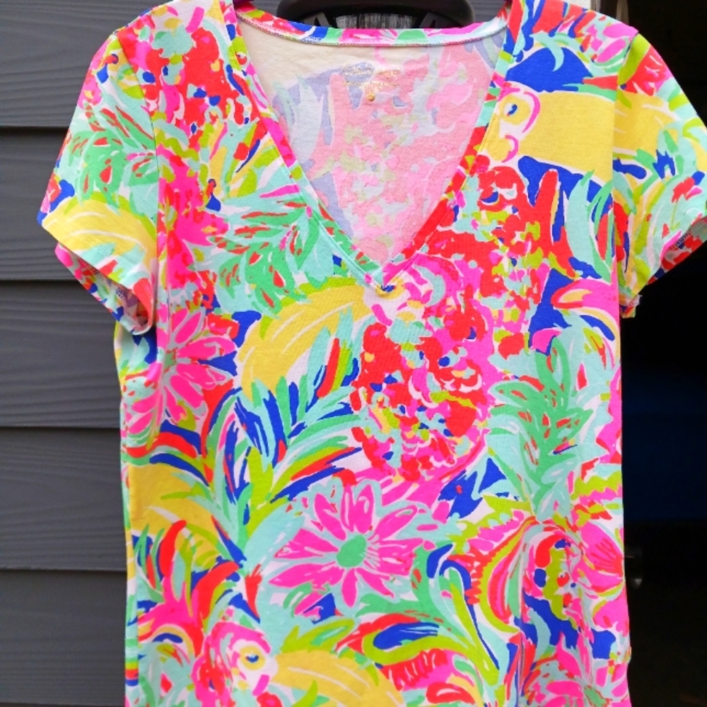 Lilly Pulitzer Large top